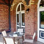 Urlaubsbahnhof - Wartehalle Apartment